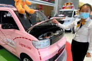 【悲報】　中国父さん、43万円で買える電気自動車を作ってしまいテスラ超えへ・・・・・・