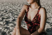 【画像】女性の87％「素人がインスタに上げてる水着画像でシコるのはキモい」