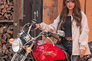 【朗報】バイク女子さん、お得すぎるクラウドファンディングを開催！ｗｗｗ