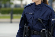 【画像】アメリカの婦警さん、ロケットおっぱいを所持ｗｗｗｗｗｗｗｗｗｗｗｗ