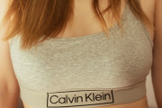 【画像】カルバンクラインの地味エロ下着ｗｗｗｗｗｗｗｗｗｗｗｗ