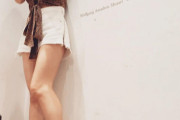 加護亜依（33）、超ミニ丈ショートパンツで美脚全開「あしほっそ！」「全然10代いける」「脚好きにはたまらないショット」