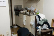 【画像】看護師(23)さん、汚部屋の清掃を募集してしまうｗｗｗｗ