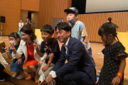 【朗報】小泉進次郎さん、小学生から「どうしたら貧困をなくせますか？」と質問を投げかけられる
