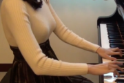 【画像】おっぱいピアノさん、パンツを穿き忘れる大失敗を犯すｗｗｗｗｗｗｗｗ