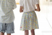 【画像】小6女児「好きな男の気を引くためにわざとパンチラしてる」