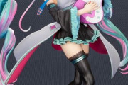 【悲報】初音ミクさん、フィギュアで太るｗｗｗ