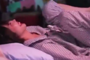 【動画】あのちゃんのパジャマ正常位wwwwwwwwwww