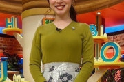 【画像】皆川玲奈アナ、ぴったりニットでお胸がくっきりｗｗｗｗｗ