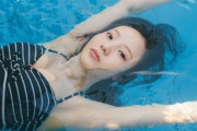 【画像】本田真凜さん、水着姿を解禁wwwwwww1st写真集からプールシーン、ノーパン風美脚、バレエ衣装カットが公開！！！