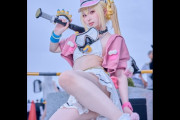 【画像】コスプレイヤーさん、見えてはいけないものがハミ出してしまう