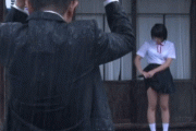 【鬼畜】雨の日にズブ濡れで雨宿りしているJKがエロ過ぎたので。。。（GIFあり）