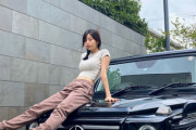 【朗報】小倉ゆうかさん、高級車で運転免許取得後初ドライブ！！