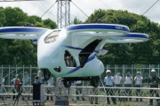 【未来】NEC、「空飛ぶクルマ」試作機の浮上実験に成功！！