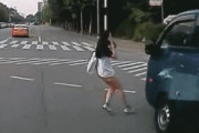 【gif】まんさん、ギリギリセーフ