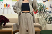 前田敦子、美ウエスト＆デコルテ披露の私服ショット公開「着こなしオシャレ」「憧れのスタイル」と好評
