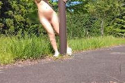 【個人撮影】田舎道で奥さんが全裸で露出している様子を旦那が撮った素人夫婦の投稿映像がこちら！