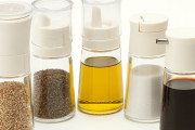 一人暮らしで揃えるべき調味料はこれｗｗｗｗ