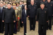 【悲報】金正恩さん、ガリガリに痩せ細る