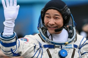 ZOZO前澤「宇宙行くぞ！」ワイ「うおおお！宇宙行って一体何をするんや！！」