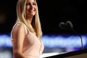 【画像】イヴァンカ・トランプさん乳がデカ過ぎる