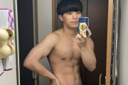 【画像】男ならこれくらいの筋肉が情けないようで逞しくもあるよな？？？？