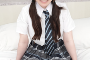【エロ動画 素人】 ツインテールで可愛い制服女子(22)が潮吹きセクロス
