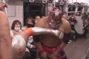 【JR只見線】車内でプロレス観戦 “何度も立ち上がる姿で元気を”