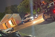 【悲報】ゲイさん、公園でくつろいでただけなのに警察沙汰になってしまうwwwww
