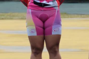 【画像】競輪女子選手の脚が太くてムチムチシコシコ