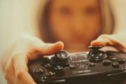 【動画】お○ぱいでゲームする時代ｗｗｗ