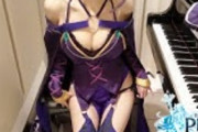 今回のおっぱいピアノコスプレイヤーさんエチ限界突破してて草ｗｗｗｗｗｗｗｗｗ