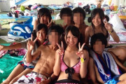 【画像】巨乳の彼女がおっぱいを押し付けてくるんだが