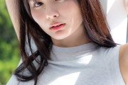 グラビアアイドル豊島心桜、恵体と呼ばれるグラマラスボディが話題