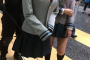 【画像】コスプレガチ勢さん、透明少女のコスプレを開発！？