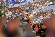 【速報】安倍「断じて花見では無い」外出自粛中にジャニーズと花見をしたとされる昭恵夫人の写真がこちらｗｗｗｗｗｗｗｗｗｗｗｗｗｗｗ