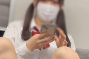 【画像】電車内で正面にえちえちJK見かけたらどうする？