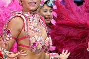 サンバって女性たちが筋肉質のムキムキであまりエロくはないよな？