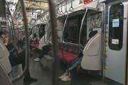 【画像】東京の電車がエチエチすぎワロタｗｗｗｗｗｗｗｗｗｗｗｗ