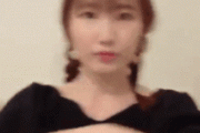 声優・内田彩、生配信で胸チラ連発、ブラ紐が見えてしまう放送事故w