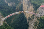 【画像】中国で絶賛建設中の橋がこちら
