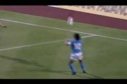 【動画】全盛期のマラドーナのドリブルwwwwww