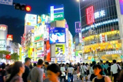 【世界が批判】日本の若者「コロナ自分が感染するとは思ってないしぶらぶら街を探索しましたｗ」←これ