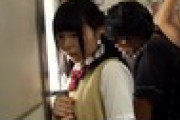 満員電車女子校生ぶっかけ痴●