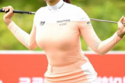 【画像あり】女子プロゴルファー、なぜかエロい選手が多い…