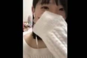 【動画あり】 生配信中の美少女さん、視聴者のエロガキに煽られてマンコにペンを入れてしまうｗ