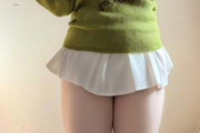 【画像】妹がおパンツ見えちゃいそうな短いスカートでデートに行こうとしてる😰