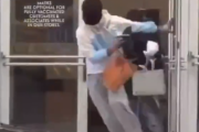 【動画】黒人窃盗団、高級品の略奪に成功