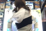 【画像】 かわいい女の子がミニスカで音ゲーやった結果ｗｗｗｗ（動画あり）