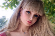 「整形なし！」（本人談） リアル・バービー人形と称されるロシア美女！
